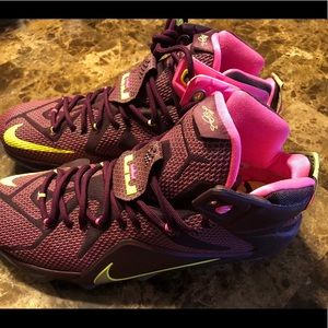 Nike Lebron 13 Basketball Shoe Men Sz 13
